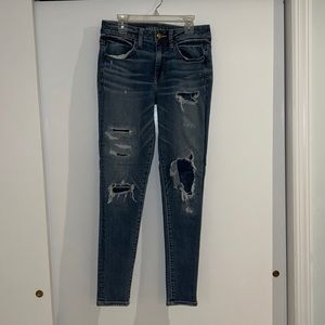 American Eagle SIZE 4 Distressed Super Stretch Jeans